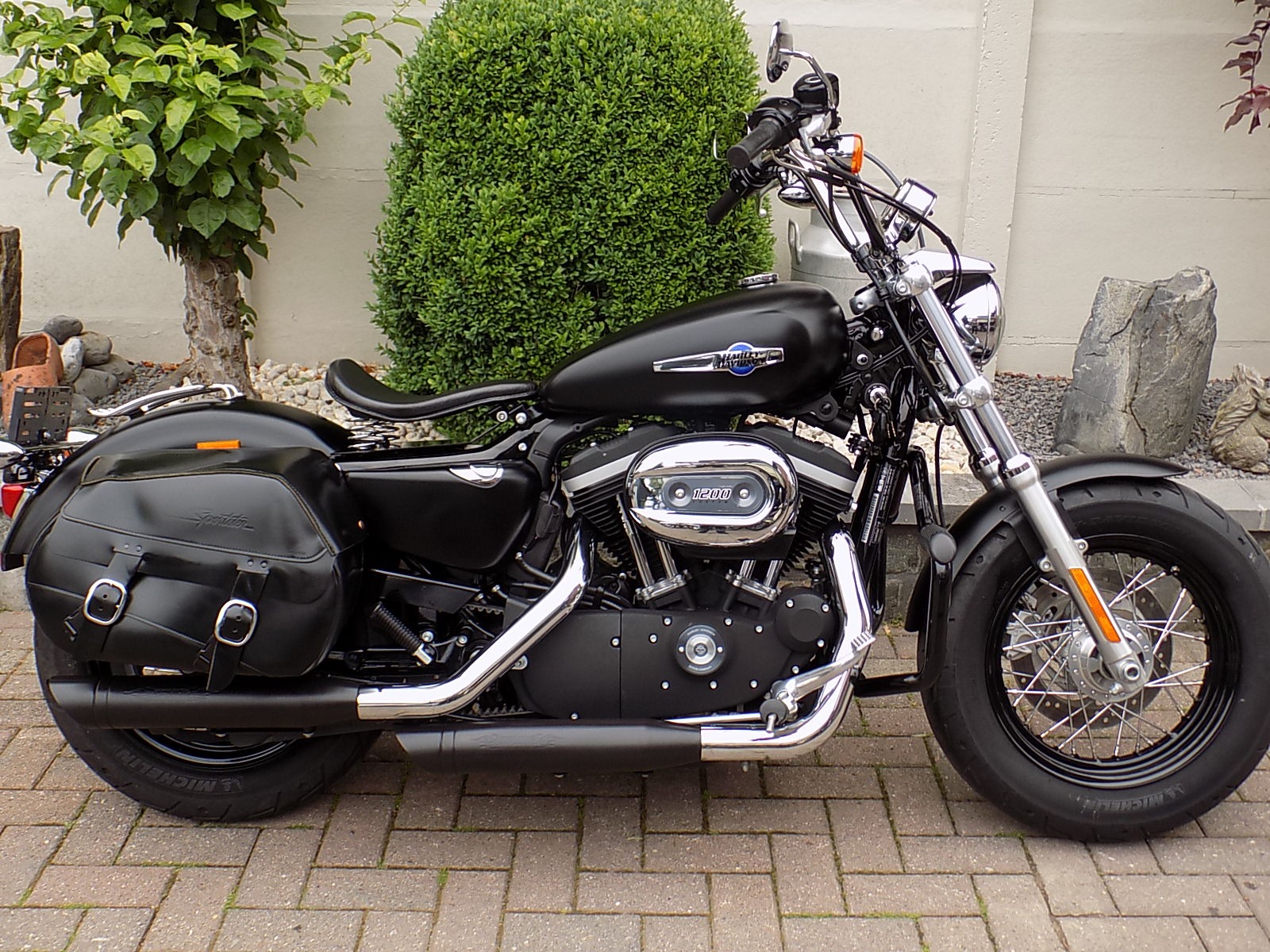 Je bekijkt nu Harley Davidson XL 1200 CB Sportster Custom Limited B (VERKOVHT)!!!