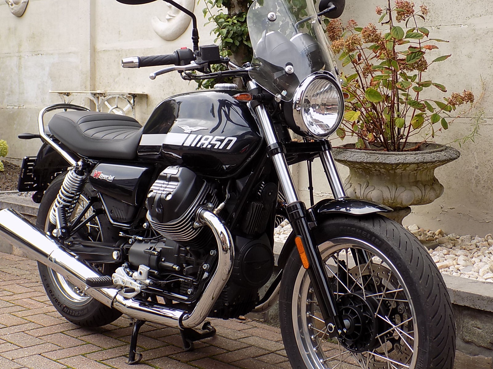 Lees meer over het artikel MOTO GUZZI V7 special 850cc (VERKOCHT)!!!