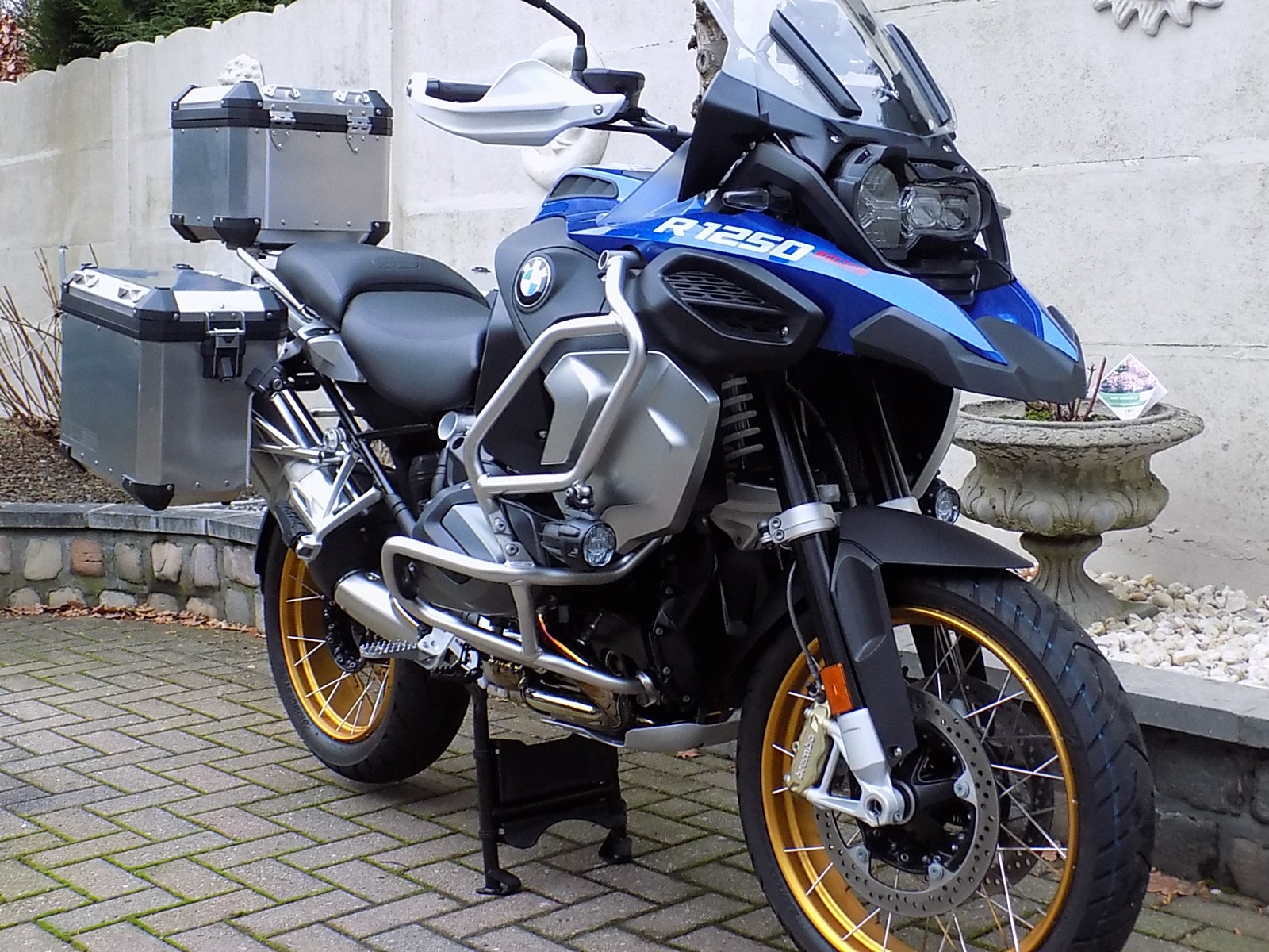 Lees meer over het artikel BMW R 1250 GS Adventure full option 2024