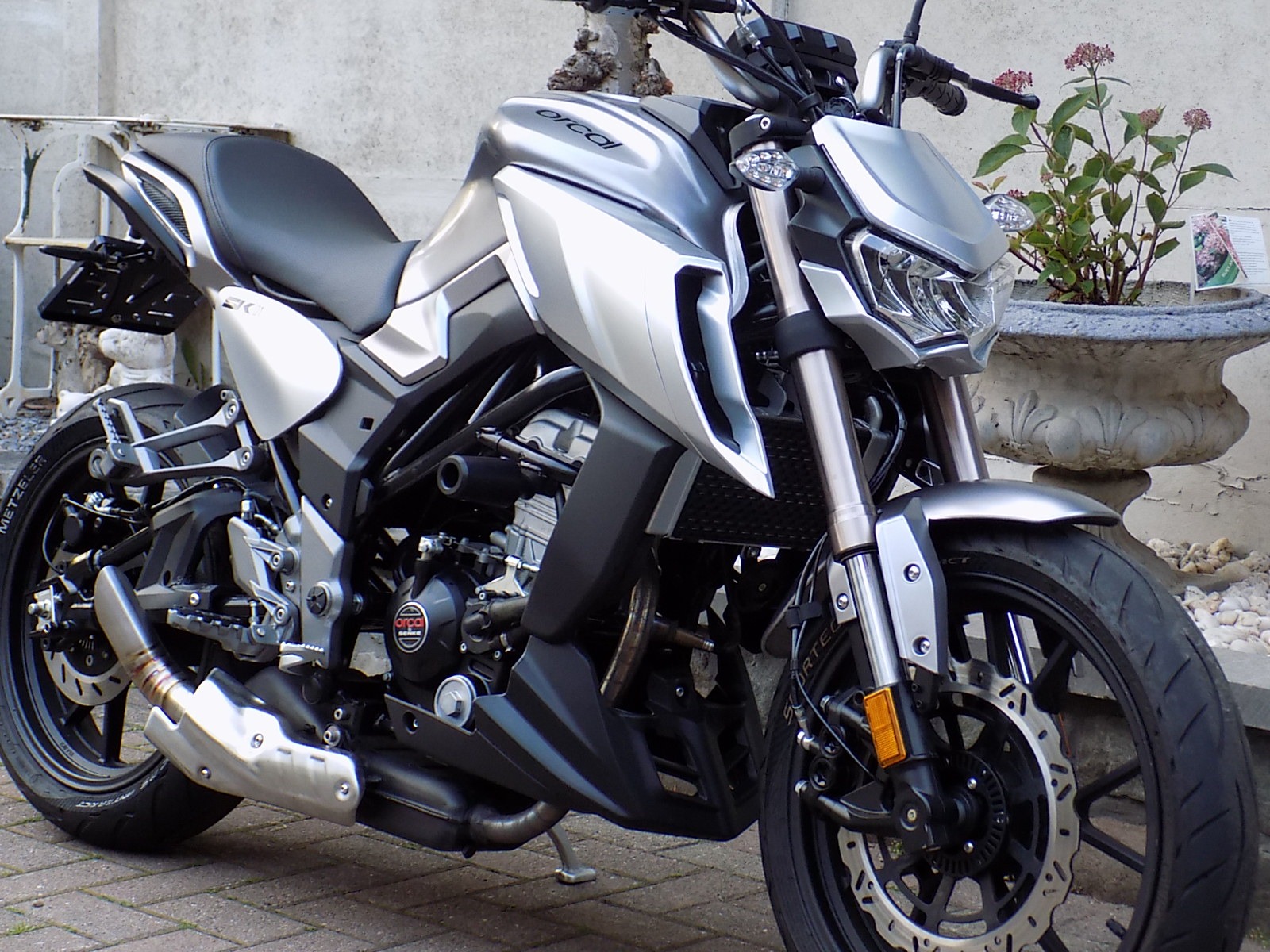 Lees meer over het artikel Orcal SK01 11KW 15PK 125cc sport moto naked bike (VERKOCHT)!!!