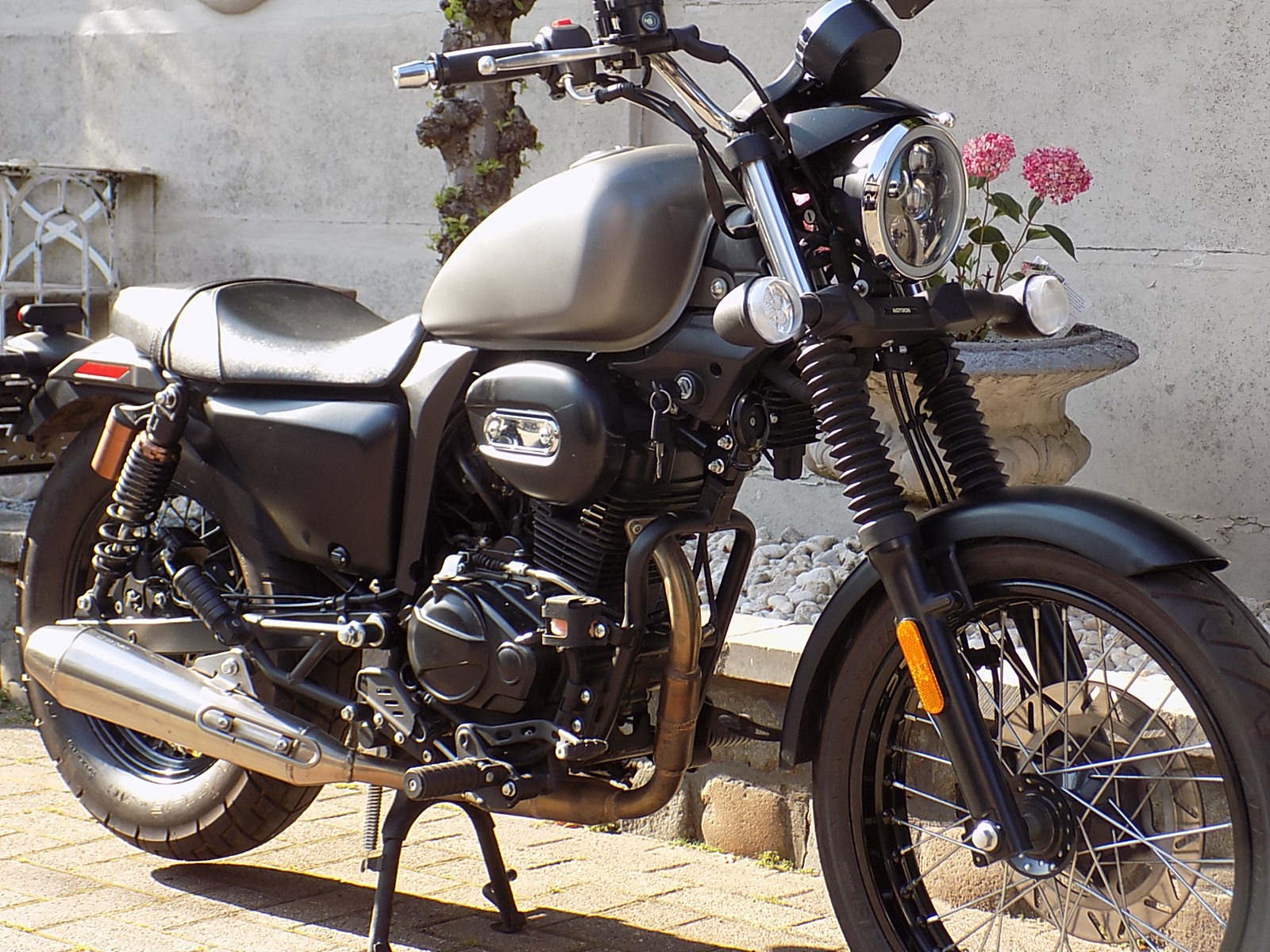 Lees meer over het artikel Chopper 125cc Motron Revolver (VERKOCHT)!!!