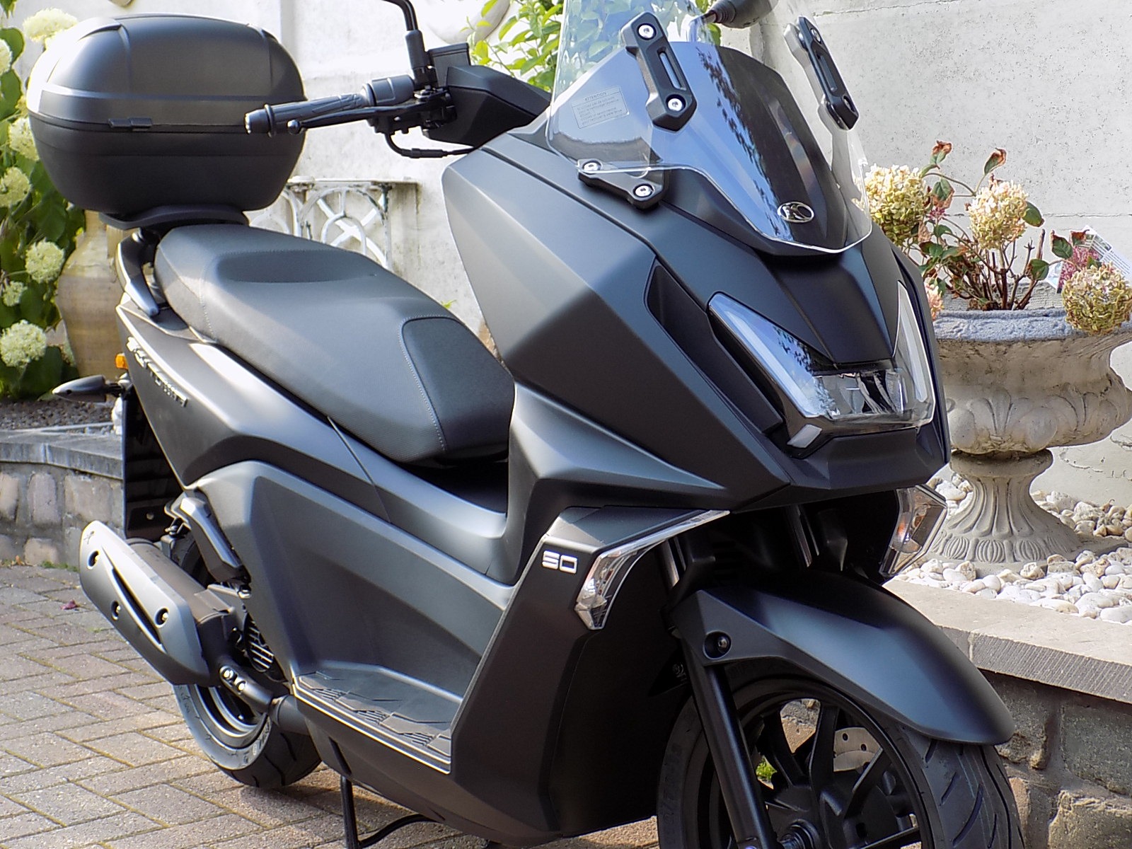 Lees meer over het artikel Nieuwe model Kymco scooter 50cc 45km/uur 