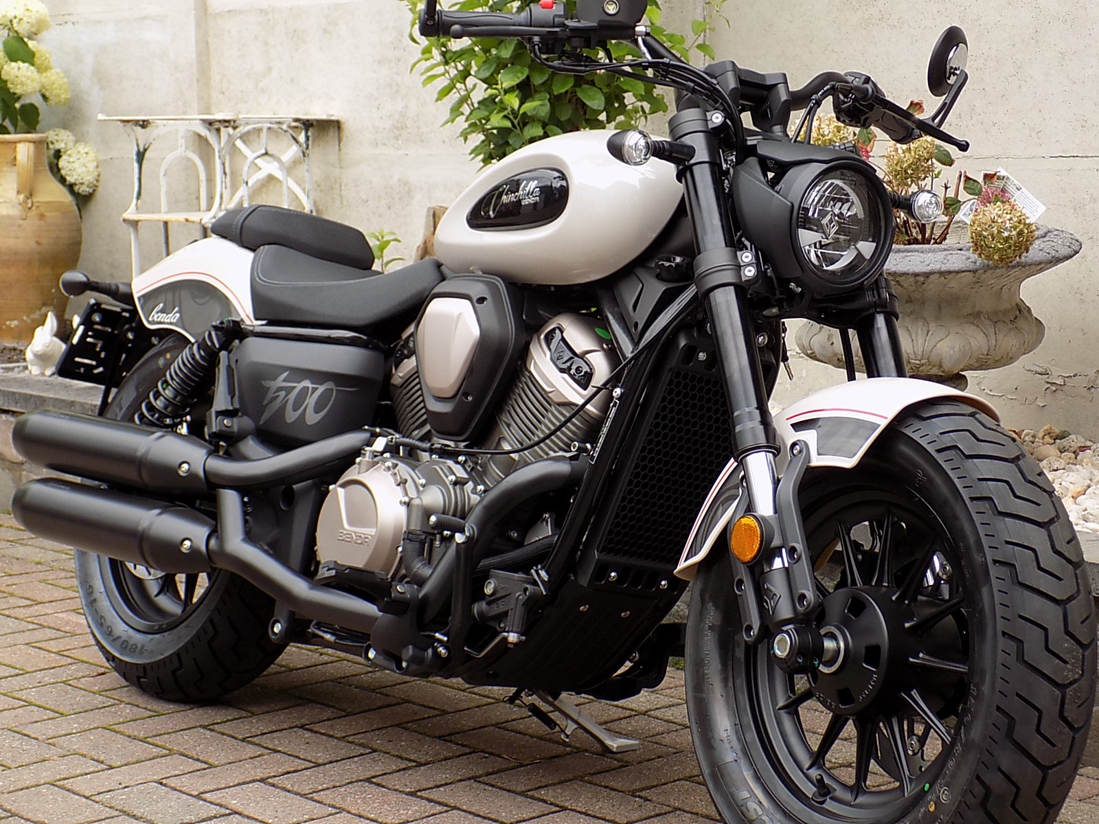Lees meer over het artikel Benda chopper Cruiser 500 V twin nieuw model (VERKOCHT)!!!