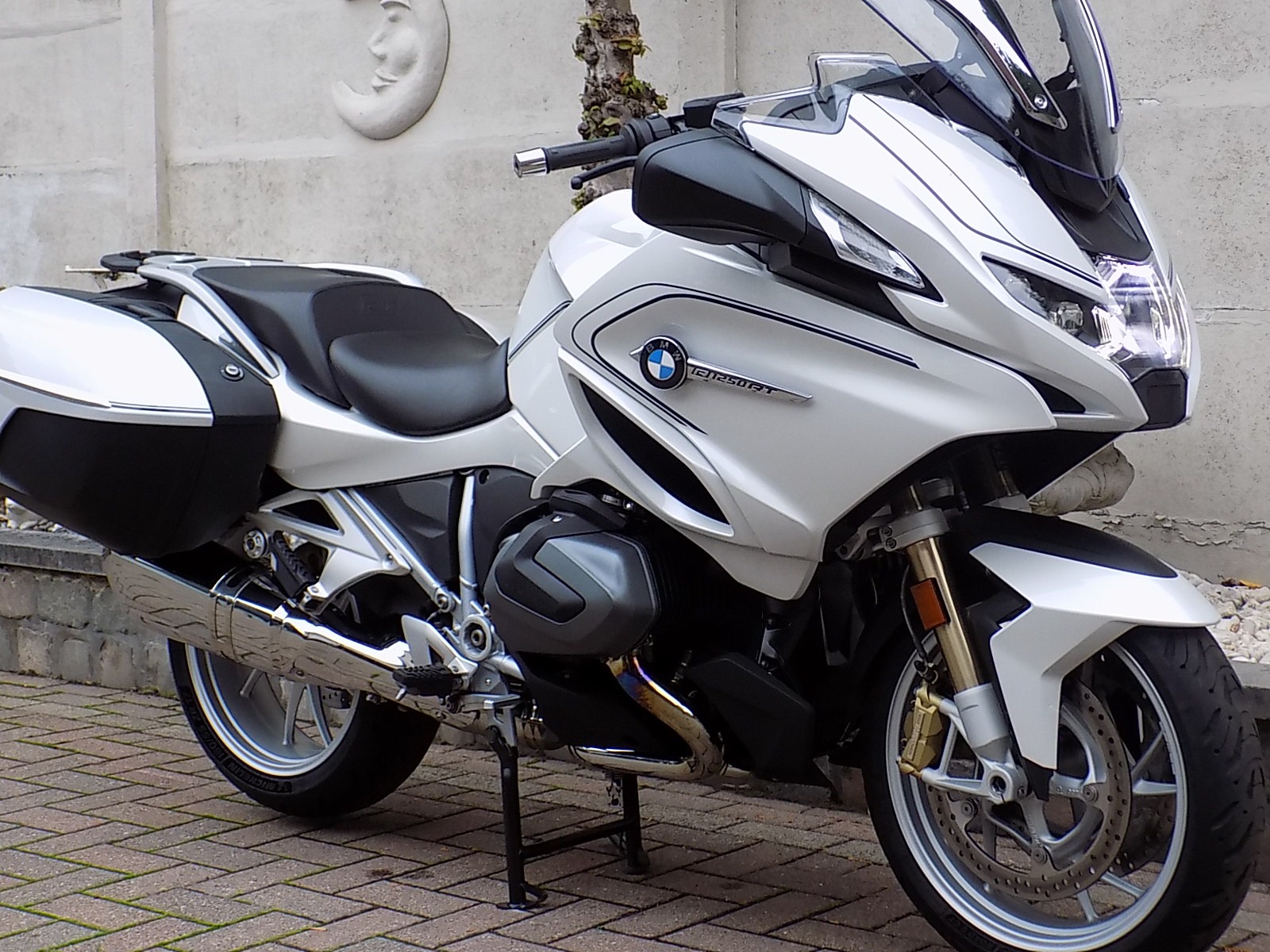 Lees meer over het artikel BMW R 1250 RT option 719 touring