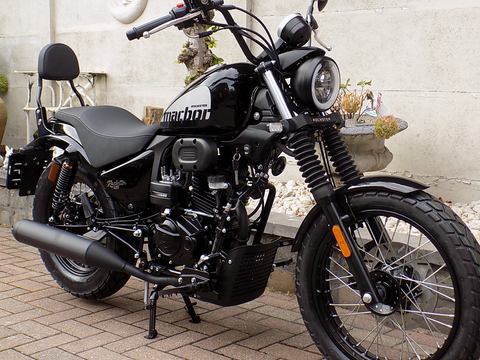Lees meer over het artikel Nieuwe Macbor 125cc chopper met ABS , rugsteun , euro5+