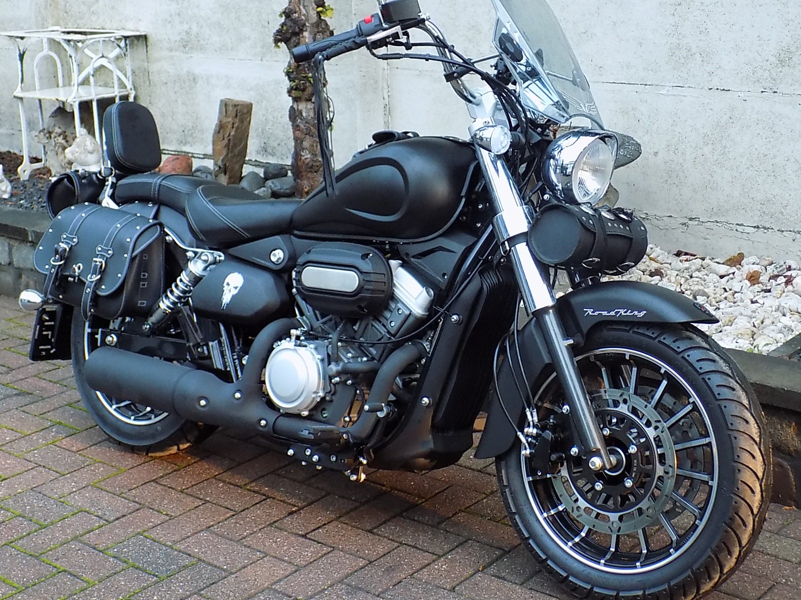 Lees meer over het artikel Benda Magpower Legenders V 125 cc chopper DEMO