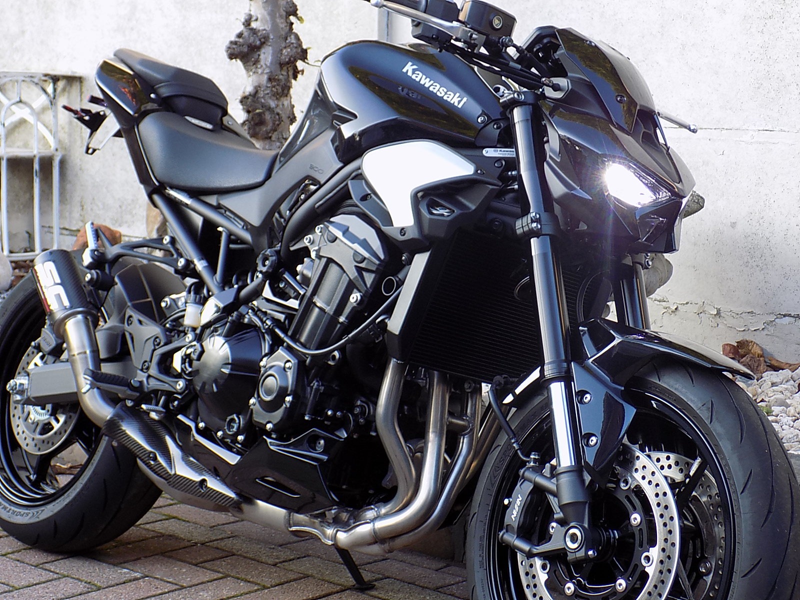 Lees meer over het artikel Kawasaki Z900 nieuw model 2025 (VERKOCHT)!!!