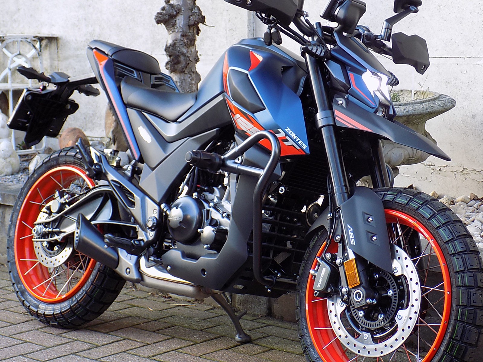 Lees meer over het artikel Nieuwe Zontes U1 125cc 11KW ABS 