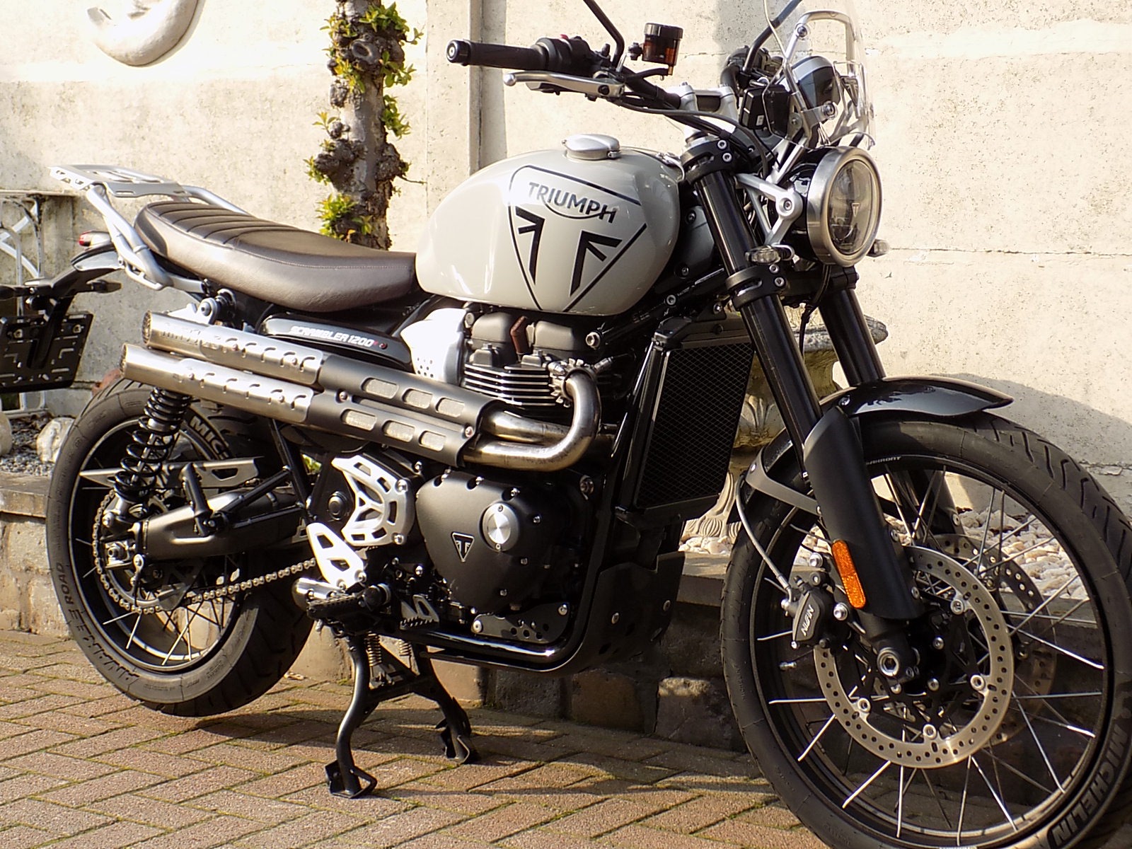 Lees meer over het artikel Triumph scrambler 1200 X