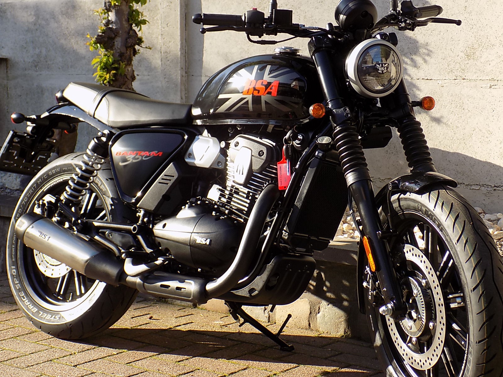 Lees meer over het artikel Bsa Bantam 350