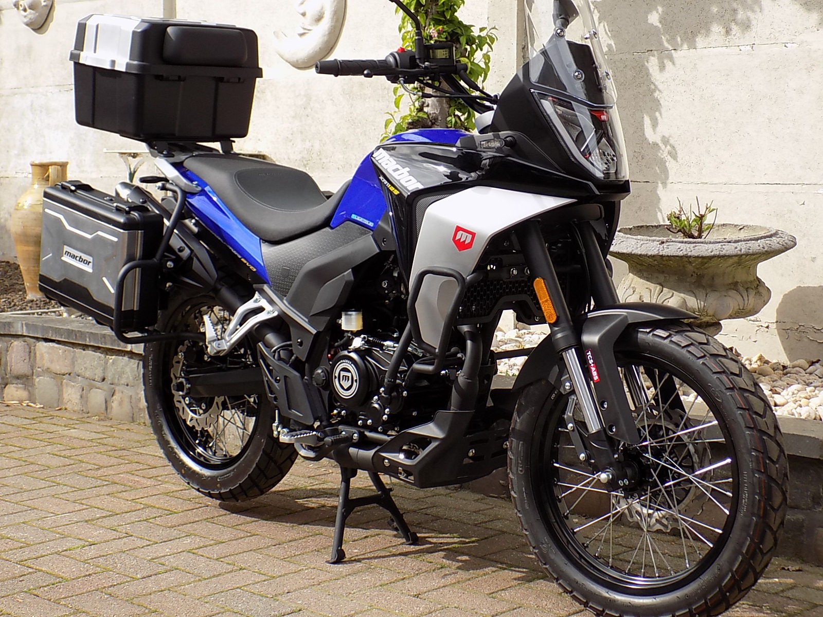 Lees meer over het artikel Macbor montana XR1 Evo 125cc Demo