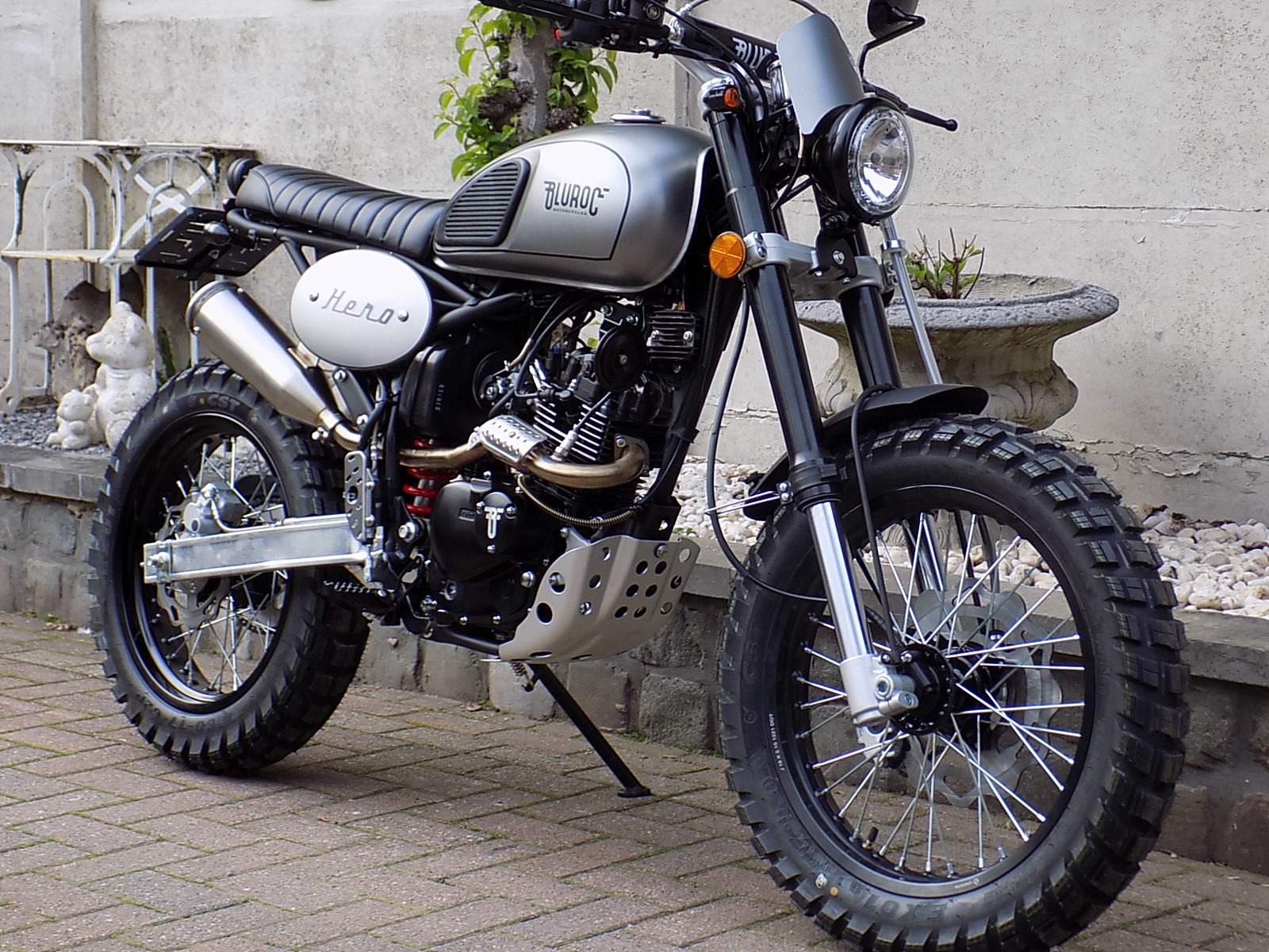 Lees meer over het artikel Bullit hero 125cc scrambler promo!!!