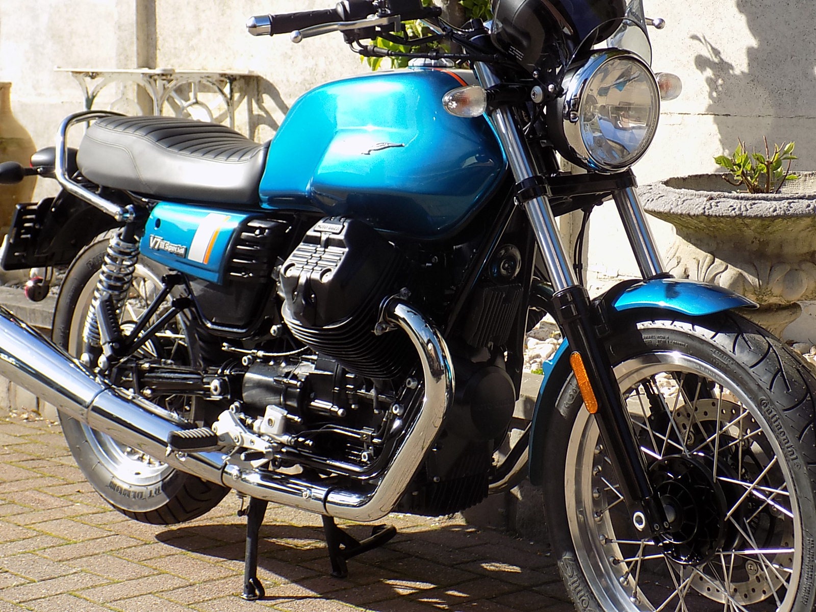 Lees meer over het artikel Moto Guzzi V7 III ABS 6 gear 