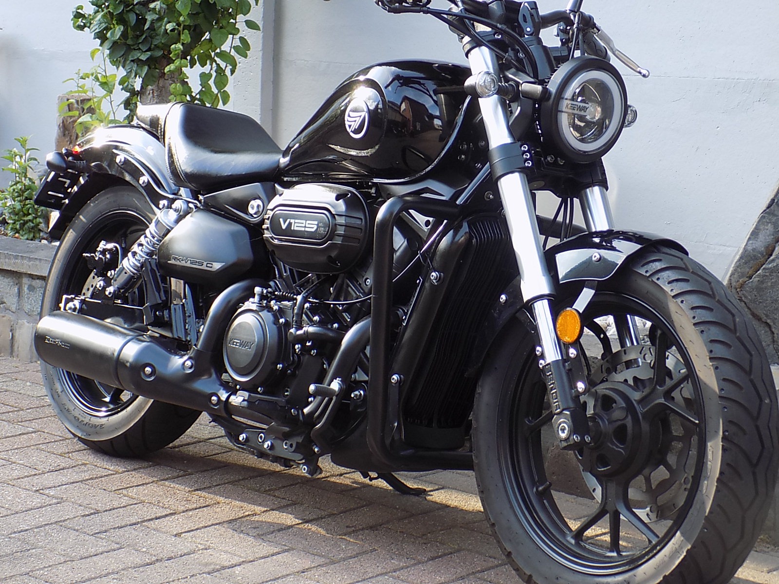 Lees meer over het artikel Keeway Benda RKV 125cc chopper cruiser 