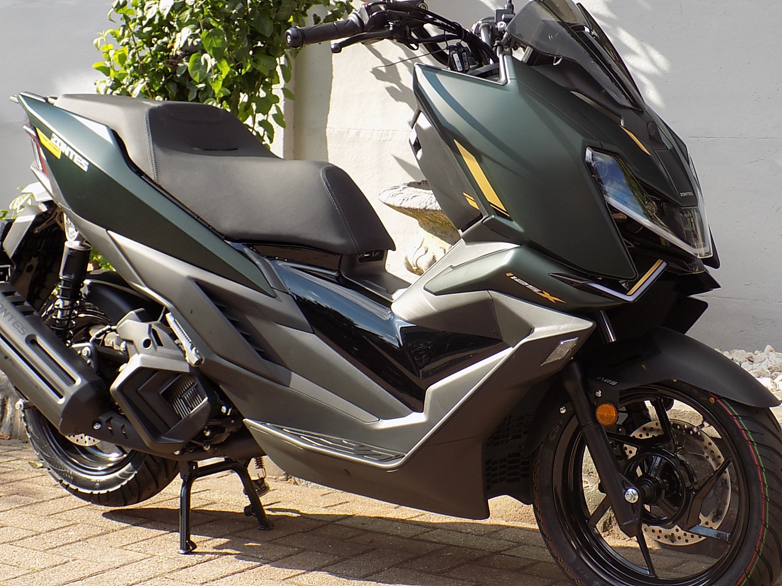 Lees meer over het artikel Zontes  scooter 125X nieuw model nu beschikbaar!