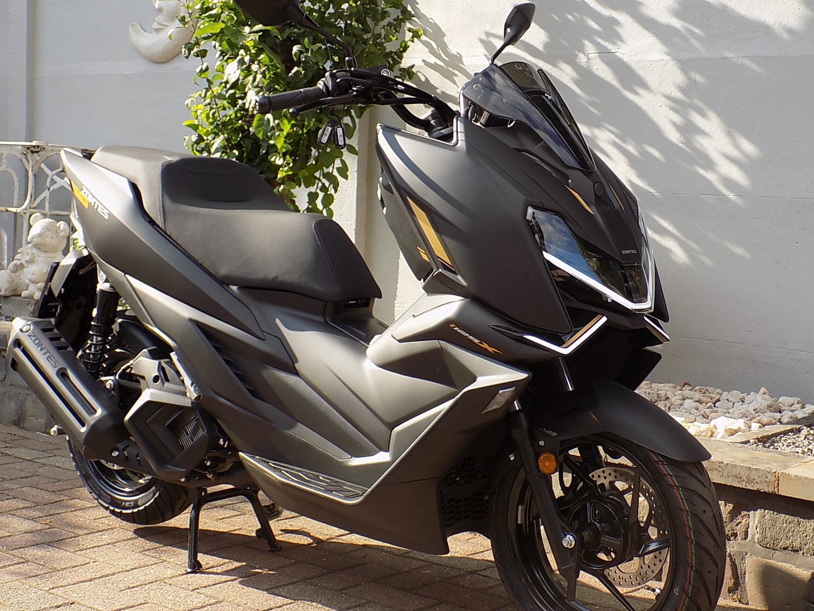 Lees meer over het artikel Zontes  scooter 125X nieuw model nu beschikbaar!